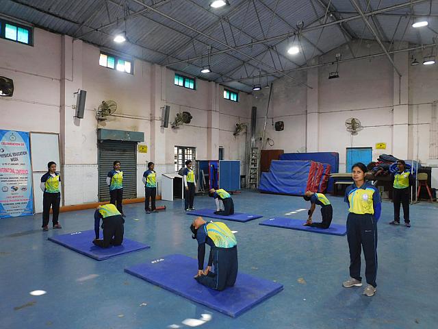 Students'activity Yoga